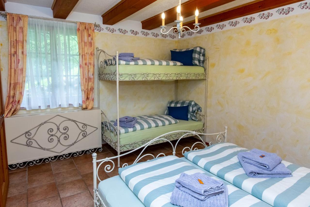 Apartment Pod Skalco Jesenice Extérieur photo