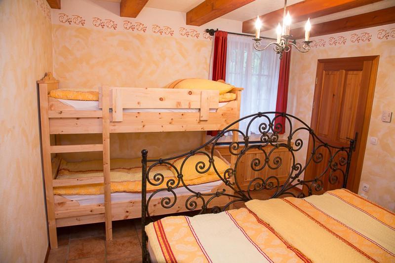 Apartment Pod Skalco Jesenice Extérieur photo